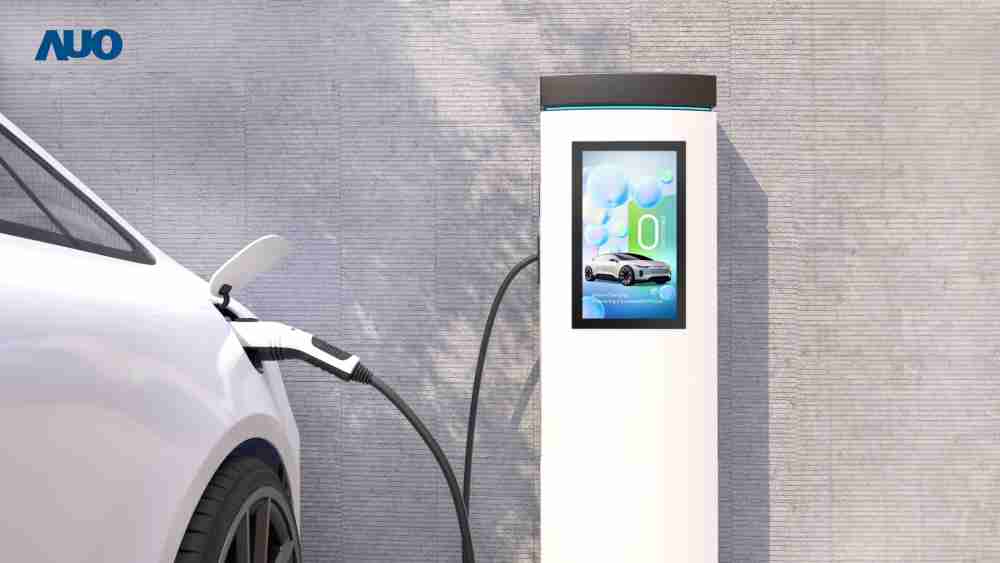 友達〝EVSE車用充電樁解決方案〞專為電動汽車充電樁設計，，具有高亮度、、、、克服戶外艱難環境的耐溫、、耐紫外線等特性，，並搭載散熱性及擴充性強的高效能工業電腦，，可實現人機互動訴求，，，如資訊顯示、、、、支付等應用